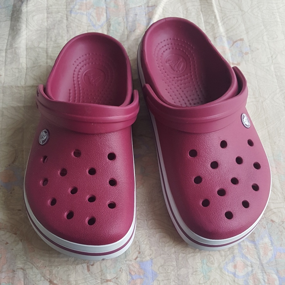 Pomegranate/White Crocband Crocs
